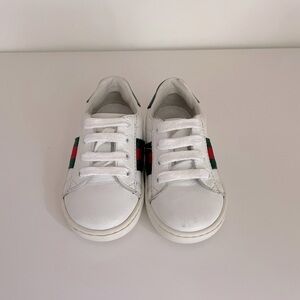 Gucci Toddler sneaker with web